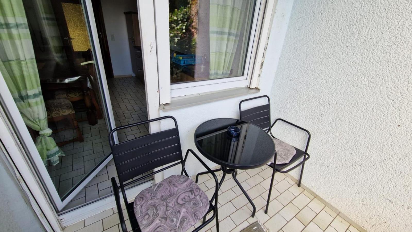 Ferienwohnung - Am Stadtgarten ซาร์ลุย ภายนอก รูปภาพ